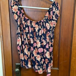 Old Navy Tie-Back Top